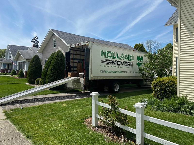 Holland Movers truck
